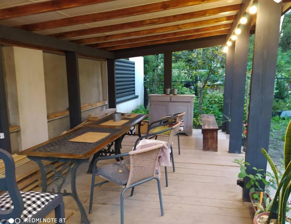 Flat In Cottage Close To The Centre Parking, Wifi, Bbq إلفيف المظهر الخارجي الصورة