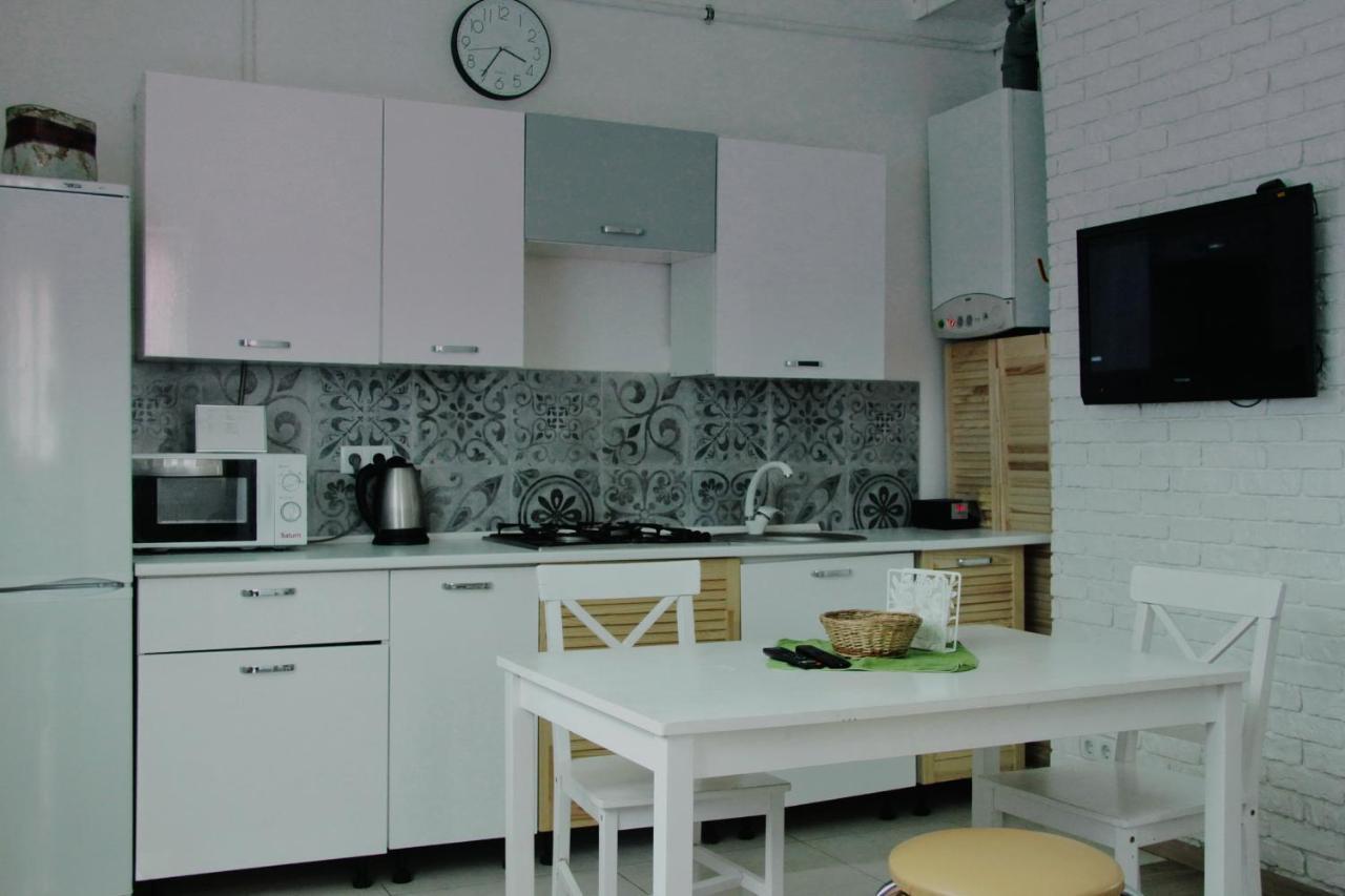 Flat In Cottage Close To The Centre Parking, Wifi, Bbq إلفيف المظهر الخارجي الصورة