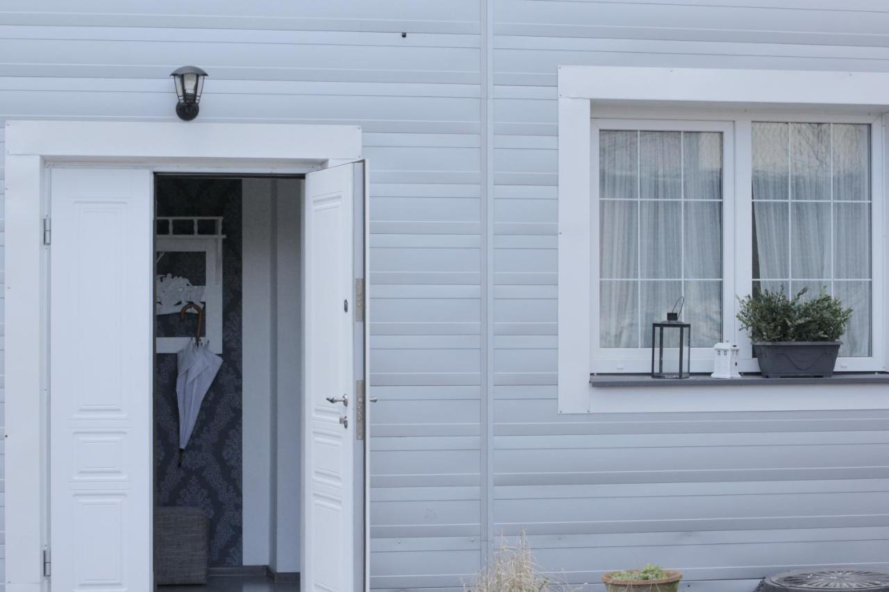 Flat In Cottage Close To The Centre Parking, Wifi, Bbq إلفيف المظهر الخارجي الصورة